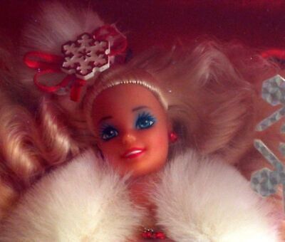 Happy Holidays Barbie Doll Special Edition 1989 w Keepsake Snowflake Ornament...