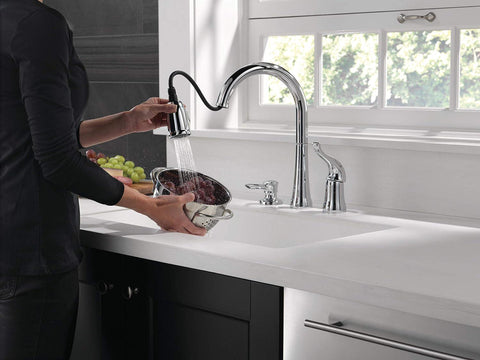 Delta Faucet Kate Pull Down Kitchen Faucet Chrome, Chrome Kitchen Faucets with Pull Down Sprayer, Kitchen Sink Faucet, Faucet for Kitchen Sink, Soap Dispenser, Chrome 16970-SD-DST