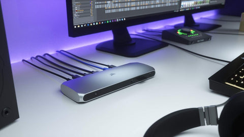 Corsair TBT100 Thunderbolt&#8482; 3 Dock &#8211; 85W charging, Dual 4k 60Hz Supp